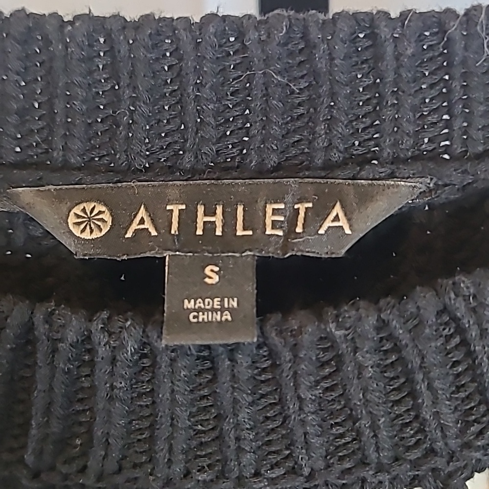 ATHLETA black knit sweater oversized great condition size S - Picture 5 of 6